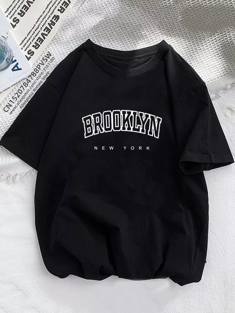 Графична тениска Brooklyn Letter Print за жени Y2K